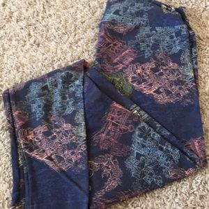 LuLaRoe OS Pooh Bear Disney Leggings